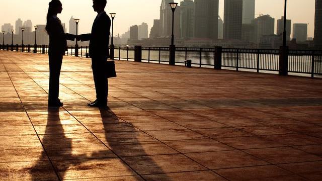 发票|老实人如何成为一个狠人？