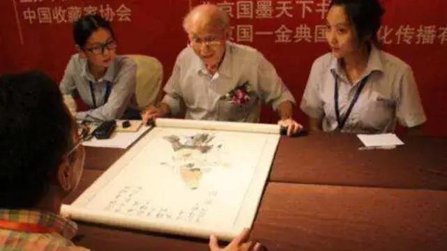 女士带画鉴定，专家却称其为赝品！女士：你们可知道我父亲是谁？