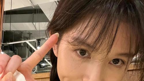 陈思诚|陈思诚女友阮巨，晒两人海南旅游甜蜜照片，两人爱得如胶似漆