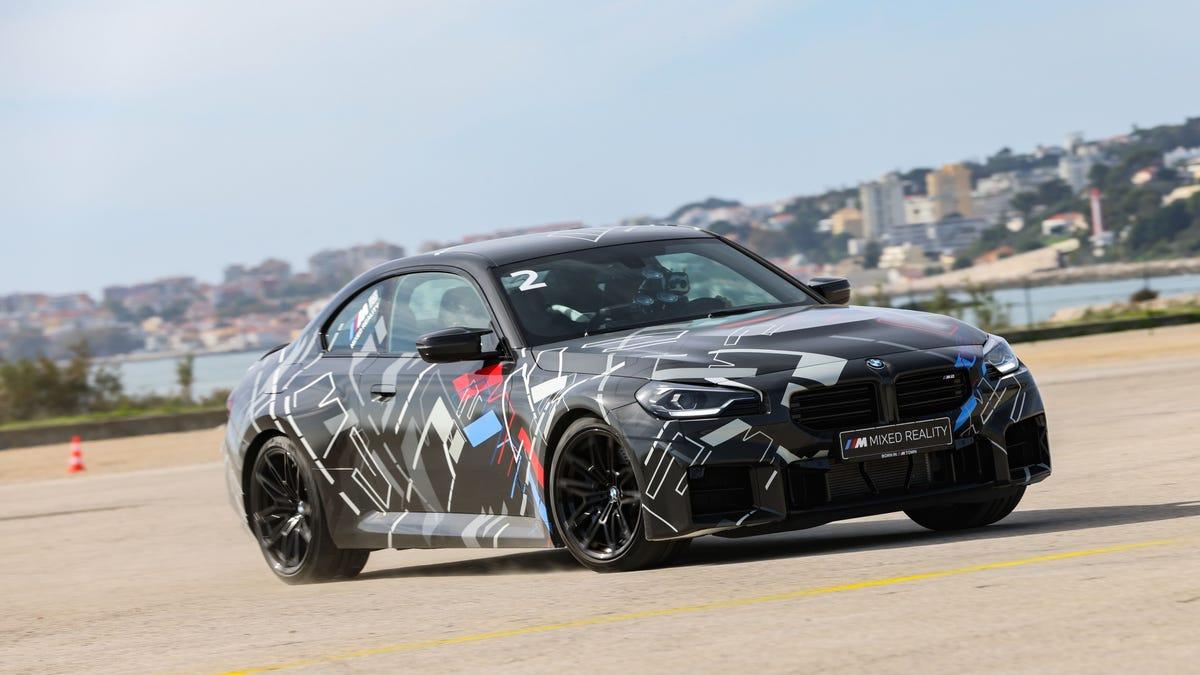 第一次驾驶：BMW M 混合现实 M2 是一款真实世界的赛车模拟游戏