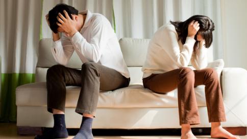 房产证|房子买时多少钱，我出一半钱，房产证上加我名字，妻子：想得美