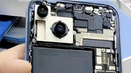 iPhone 14拆机画面：重回iPhone 4时代