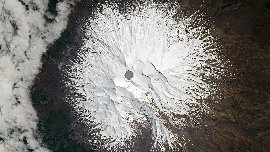 从太空看，末日火山史诗级震撼壮观！