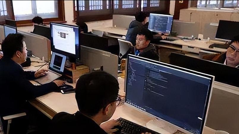 裁员|腾讯被裁员工有多幸福？直接去长沙工作，年薪20万躺平人生