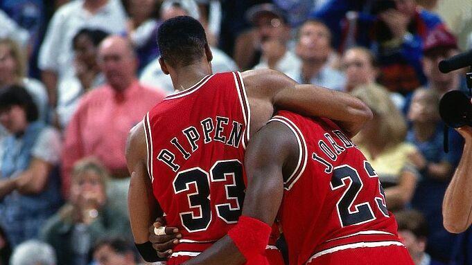 NBA史上最成功的双人组，毫无悬念是公牛皇朝时期的乔丹与皮蓬