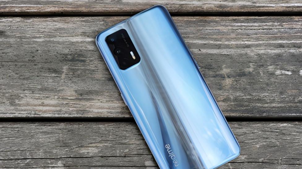 高通骁龙|这3款老旗舰跌至2000元以内，别选错，你将成为明智的“捡漏人”