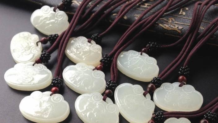 华豫之门|了解到这几个原因，就知道和田玉为什么贵了，贵在了什么地方