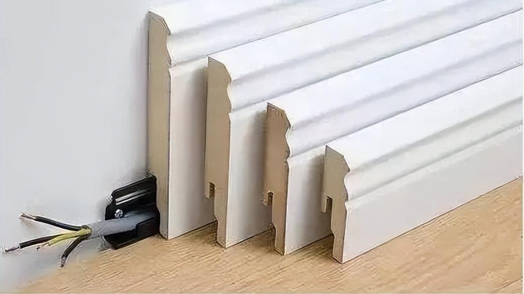 头次见有钱人家装这种踢脚线，不得不感叹太聪明了，省钱又实用