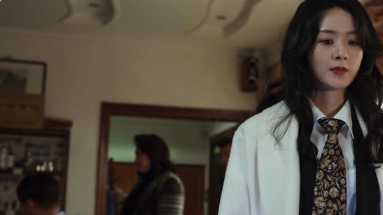 迷你世界|《风吹半夏》一顿宴会暗潮汹涌，无人在意的冯遇才是真正的狠角色