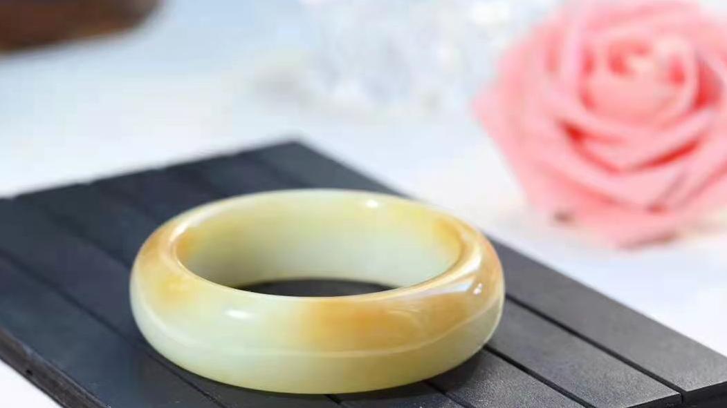 |买和田玉，你习惯看什么