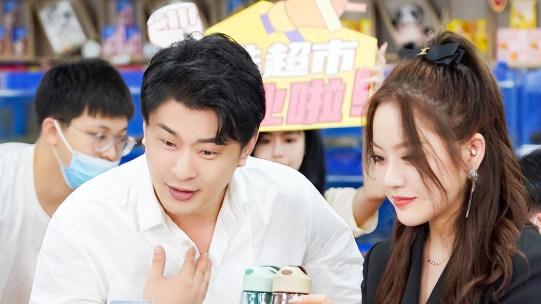 辛巴女徒弟直播放话：银行卡里的钱够花一辈子，父亲留下16套房产