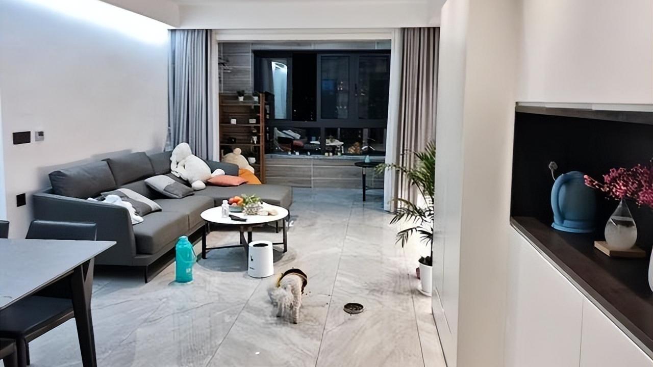 77平二居室特别简约漂亮，入住真的是一种享受