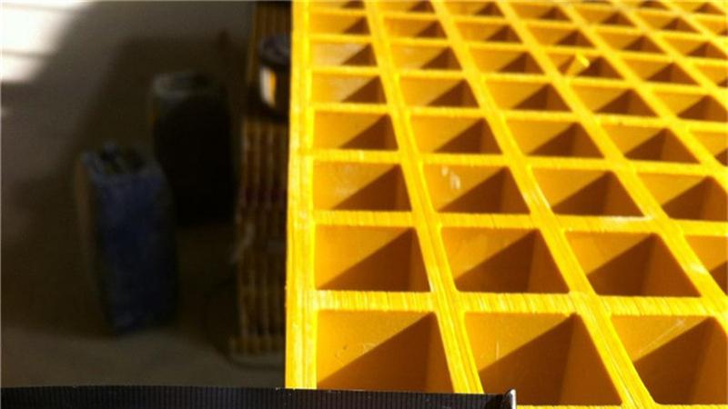 玻璃钢格栅安装有哪些施工安全注意事项 ？