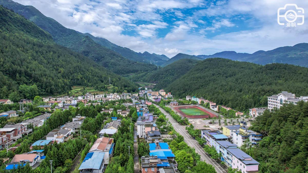 重庆|重庆大山里的花乡，位于涪陵武隆丰都三区交界处，家家户户住别墅