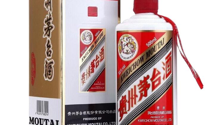 酱酒|为何所有酱香白酒都不用透明酒瓶？其中有什么奥秘？