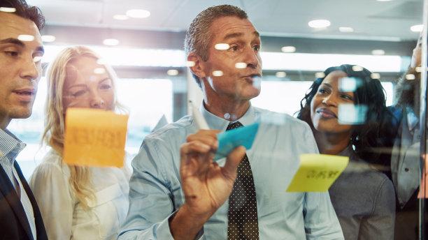 |怎样做好领导的榜样？