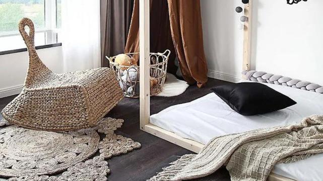 100㎡黑白色系法式风，打造了一个纯净通透、诗意缠绕的家