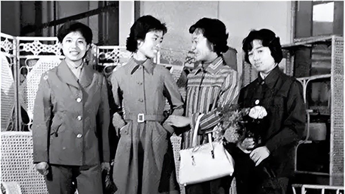 70、80年代风靡一时的“的确良”，为何突然消失？