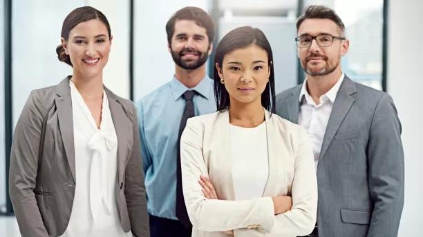 |职场中，如何成为更专业更出色的专业人才？