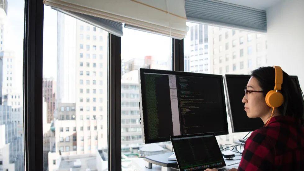 跳槽|部门的人全部离职了，我要跑路吗？