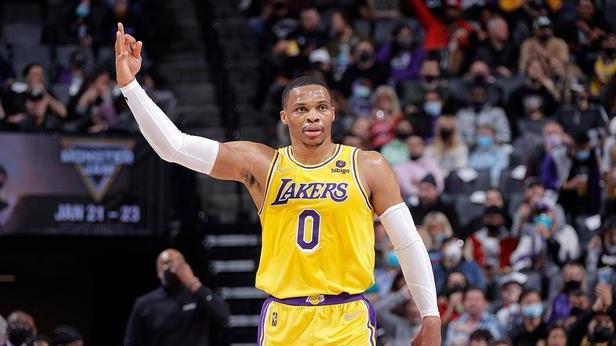 2年3300万！湖人可得到翻版球哥？那威少就不是必须要走了