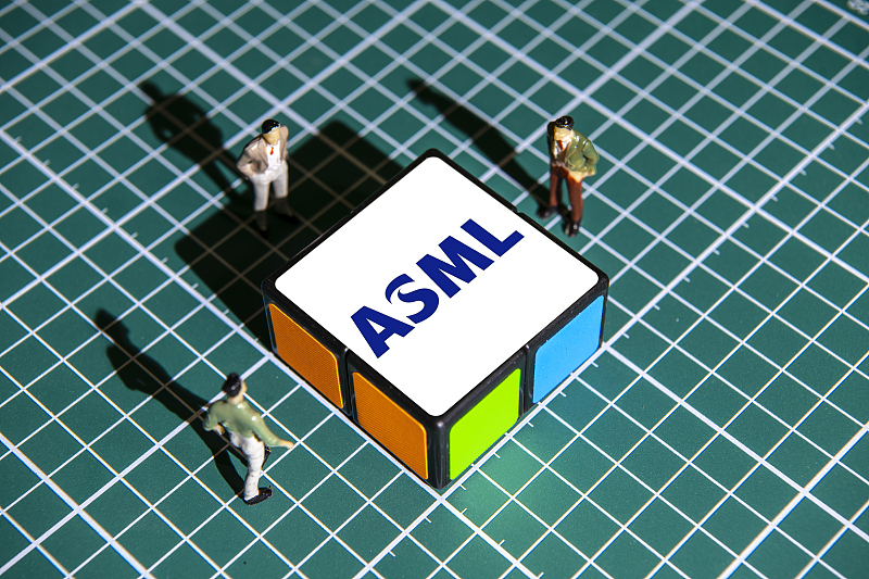 故意绕开ASML，没有EUV光刻机也能造5nm芯片？佳能把问题想简单了