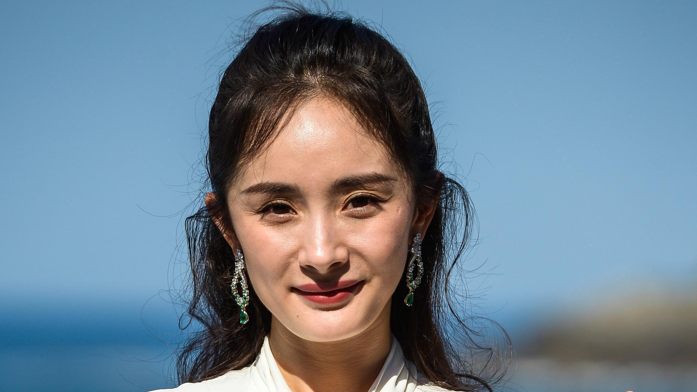 杨幂|杨幂本以为是给自己打工，却没想到她自己却只是嘉行的打工仔