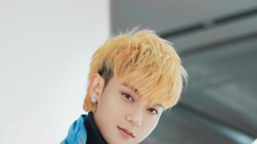 黄子韬|黄子韬感染新冠发高烧，工作室报平安：虽然很难受，但能扛得住