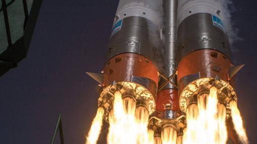 中国载人登月更近一步，重型火箭发动机“新突破”，NASA又该急了