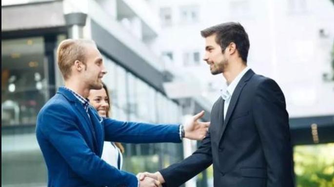 |人都说职场如战场，但却不知道怎么混