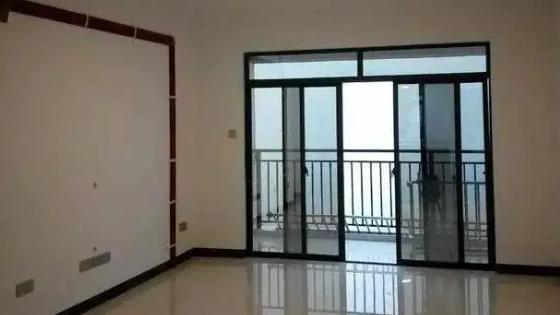 准备给儿子装修房子了，多事的老公叫上了儿子的女友，结果现在后悔的肠子都青了