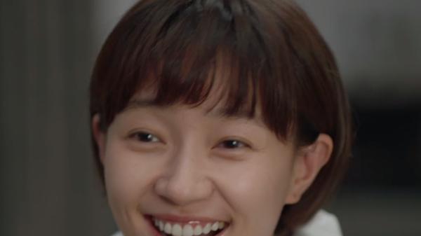 明星素颜|《麓山之歌》四大女神，焦俊艳素颜很真实，这三个女配也很接地气