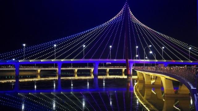 自媒体|普通人如何通过自媒体年入百万？