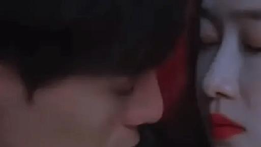 是谁偷吻我|《是谁偷吻我》大结局：婷婷找到自己的白月光，两人最终幸福一生