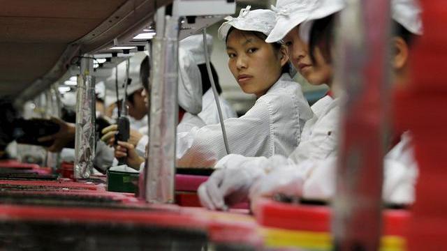 富士康|跌落神坛的富士康，如今连人都招不到？网友：活该