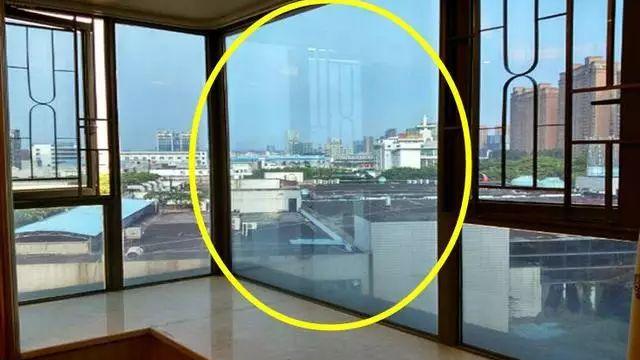 越来越多人都不装窗帘了，现在都流行这样弄，隔热又好看