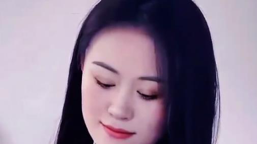 陈萌|陈萌的厨艺真不赖！做的油焖大虾有模有样，获得了朱家一致认可