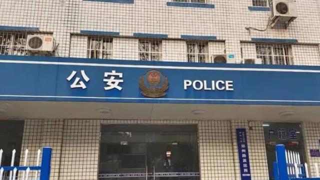 21年，女子遭遇公婆家暴，被迫报警，坦言：丈夫下葬都瞒着自己的