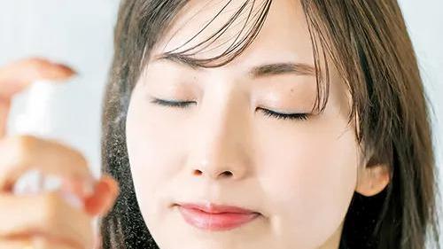日本 日本41岁美魔女与20岁女儿合照太可爱，网友惊呼：简直像双胞胎