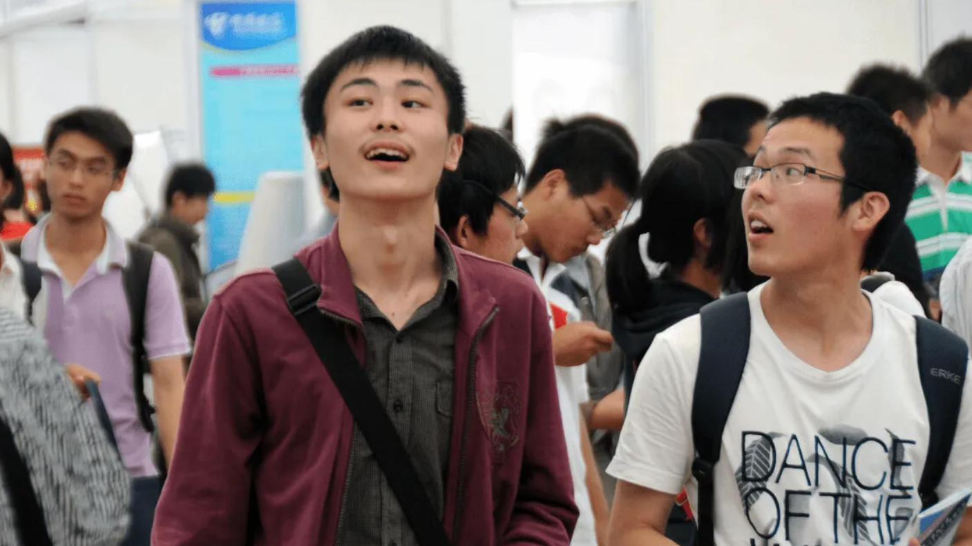 大学生|“新型不孝”正在蔓延，子女在底层积极奋斗，父母却愈发失望