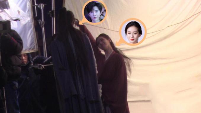 刘诗诗|刘诗诗对刘宇宁撒娇，两人撑一把伞离开休息室，网友：心疼吴奇隆