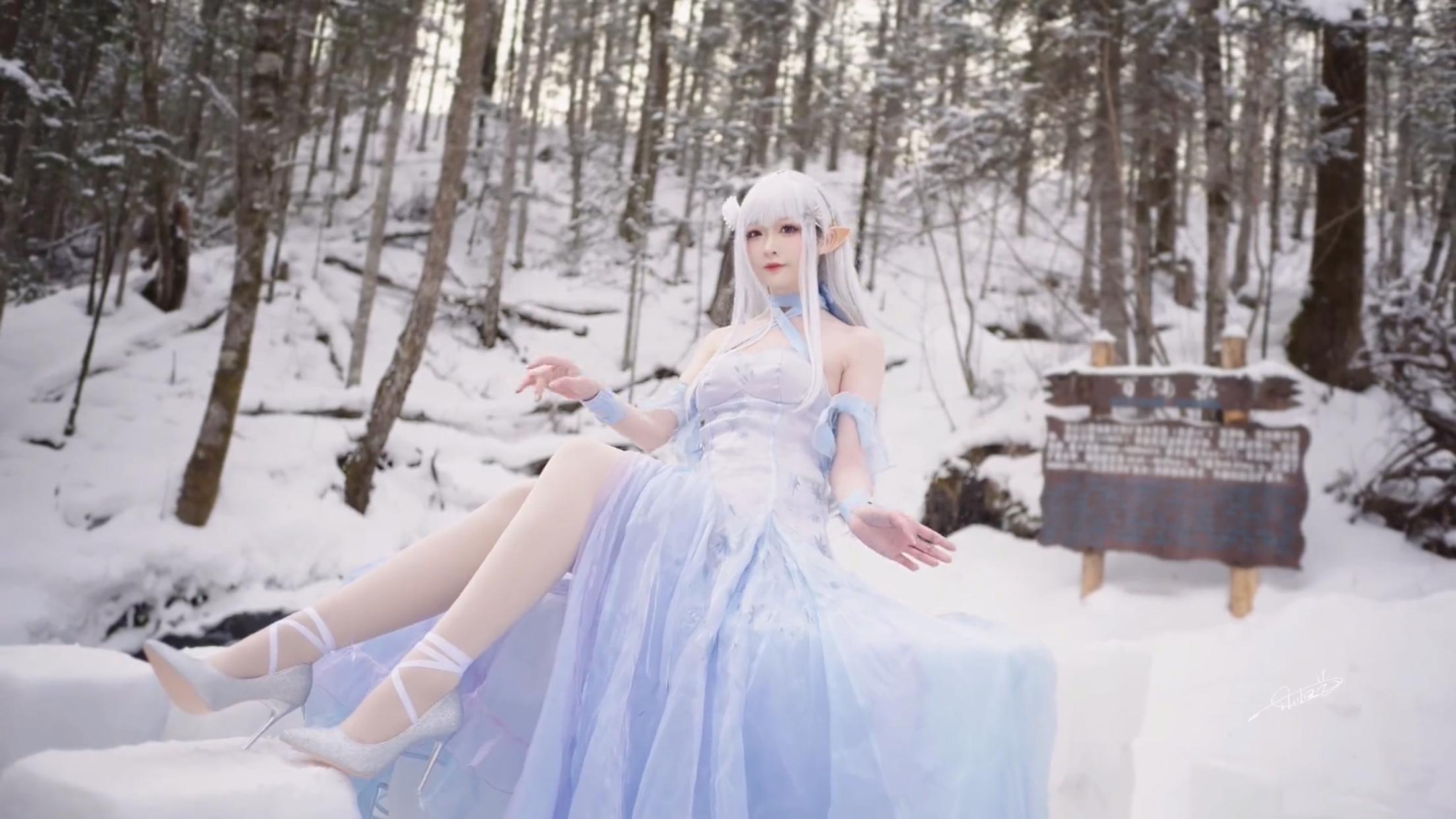 火影忍者|吉林一女孩雪地玩角色扮演，网友：动漫高手果然美丽“冻”人！