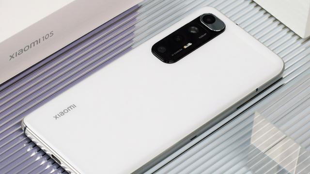 晶弘|买手机不一定要买新买贵，这三款旧机型表现极佳，适合打工人使用