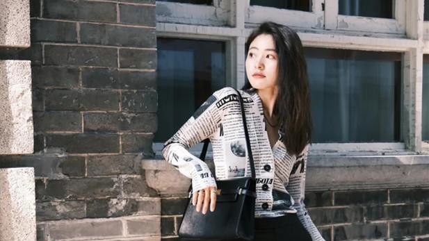 美丽|如何让职场女性穿着时尚，选择西装裤+乐福鞋，做个职场时尚达人