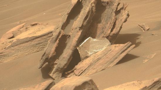 垃圾还是宝藏？科学家计算后得出火星表面拥有15964磅“垃圾”