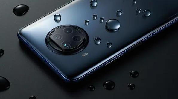 荣耀|相似价格配置，红米好还是荣耀好？