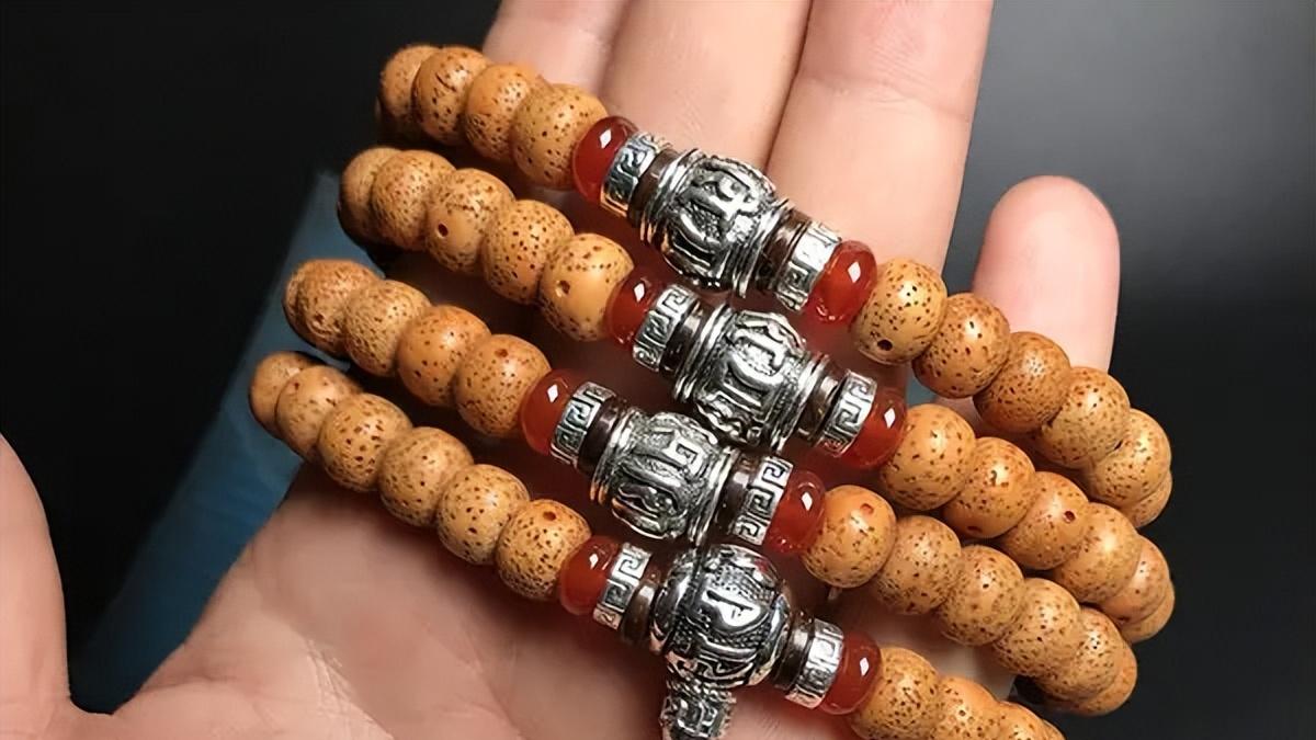 文玩|文玩直播间里都有哪些文玩，会以次充好的售卖？