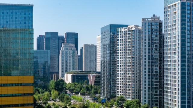 |成都扑朔迷离的二手房市场：有的房东飘了猛涨价，有的大降价