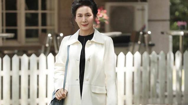 穿衣搭配|60＋女人秋天这样穿，优雅温柔不做作，直接美到骨子里