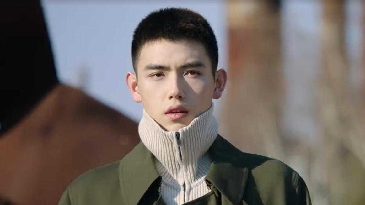 李峋|《点燃我，温暖你》一周5集更新太慢，下周李峋又被陷害，想看